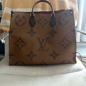 Louis Vuitton OntheGo
